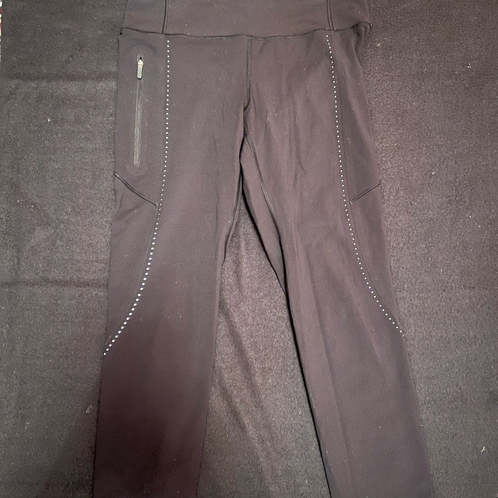 Lululemon Size 6 Black